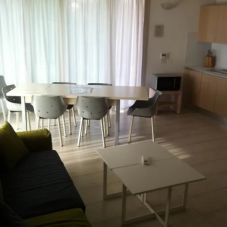Apartment Halldis *