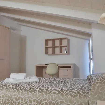 Halldis Apartment Sirmione