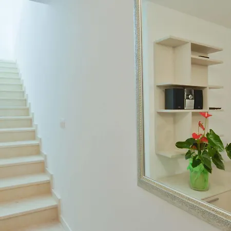 Halldis Apartment