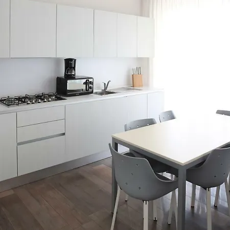Halldis Apartment Sirmione