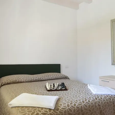 Apartment Halldis *